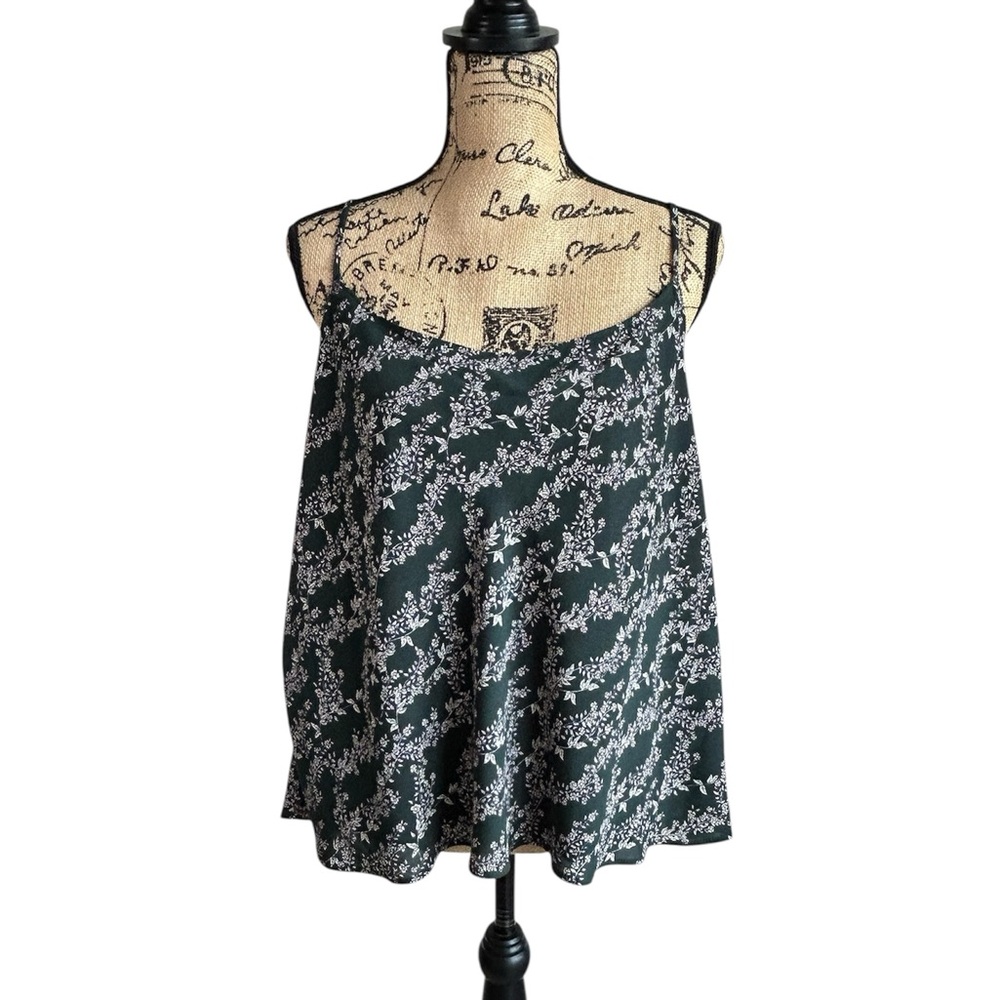 BCBGMaxAzria Spruce Green Strappy
Floral Camisole Top - Picture 5 of 13